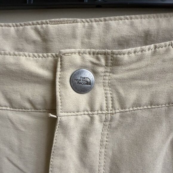 The North Face Retrac Tech Shorts Tan Khaki Gorpcore Mens Size 34 - Picture 5 of 6
